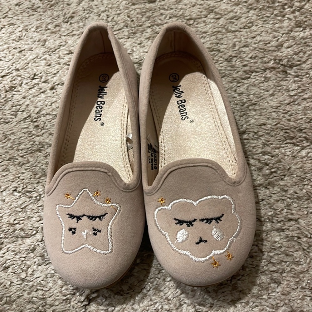 Nude flats